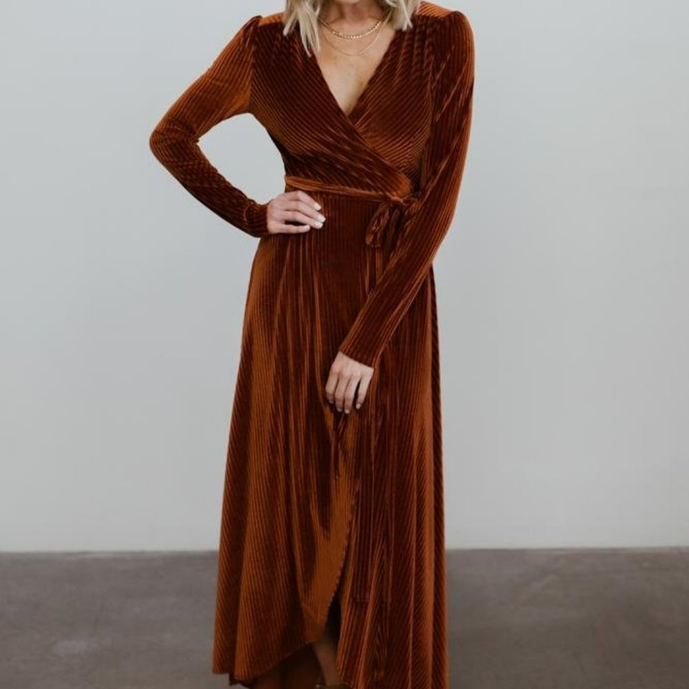 Baltic Born Jada Ribbed Velvet Wrap Dress Size Large - Copper